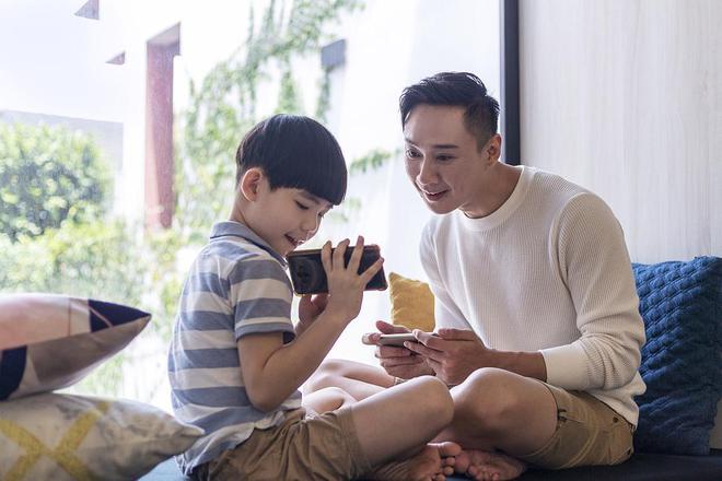 孩子手机游戏戒掉一年妈妈却把他的游戏账号打到了119级?(图1)