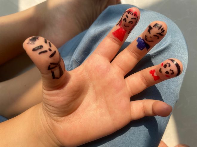 孩子一坐车就闹？8 个简单小游戏让娃不再抢手机(图11)