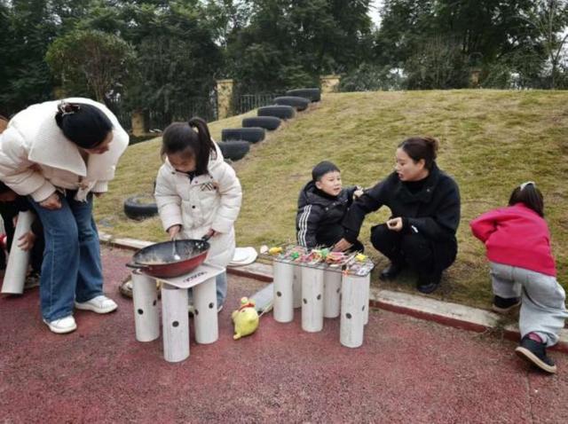 半日陪伴共见成长——高县沙河镇幼儿园开展家长开放日活动(图5)